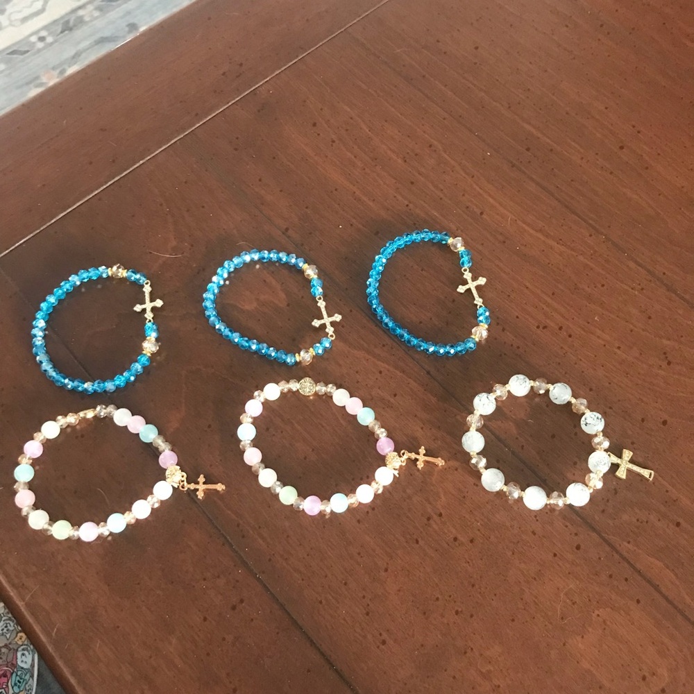 Elegant Stretchy Beaded Bracelets With‎ Cross and Drawstring Bag-Set of 6